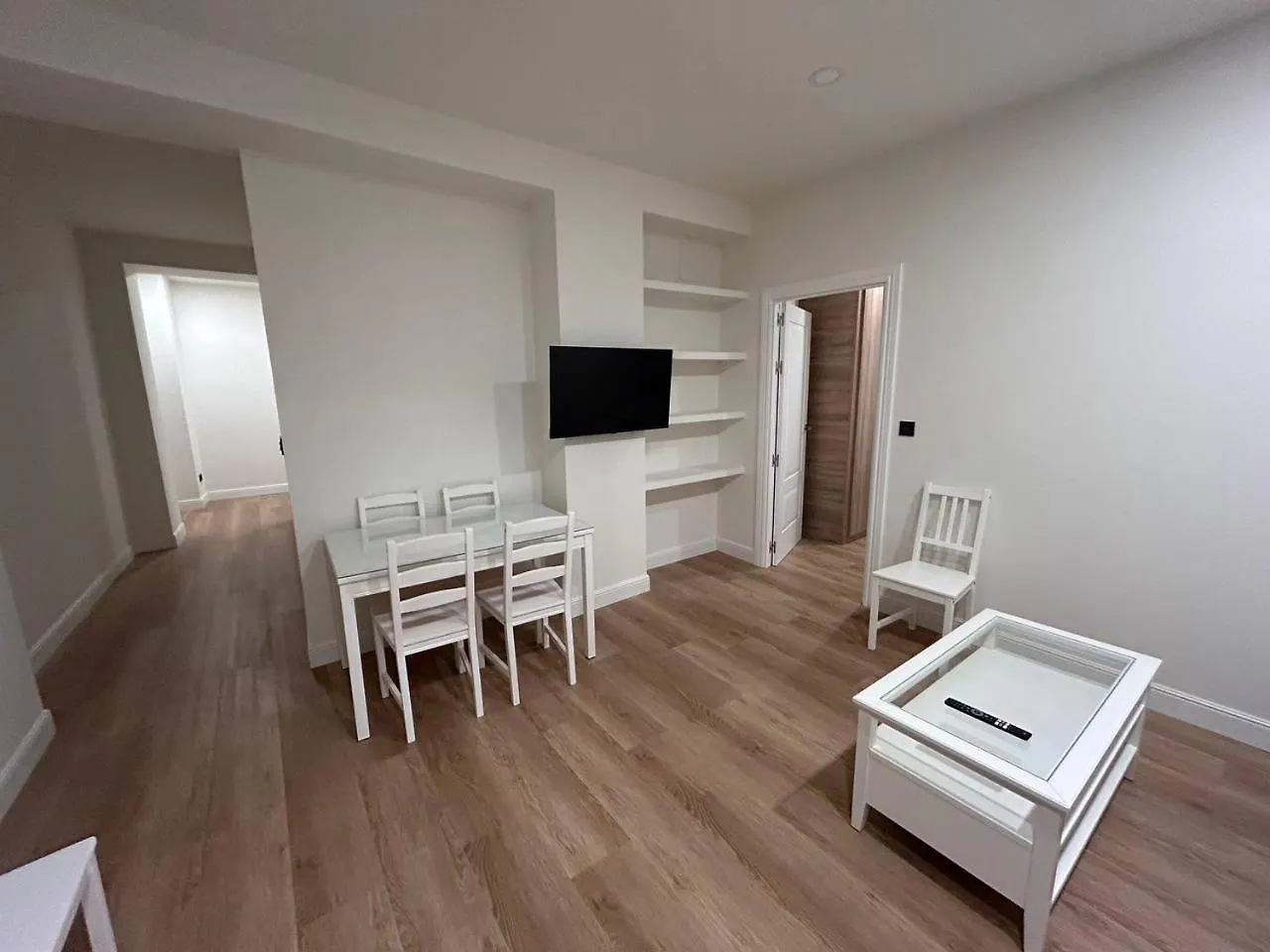 아파트 2 Habitaciones Privadas Con 1 Bano Privado, Salon Y Cocina 빌바오